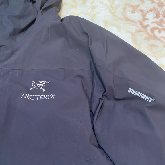 Vintage 2000’s Arc’teryx Windstopper Jacket - Picture 2 of 3